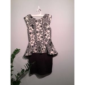 Iris Velour Lace Black and White Dress | Size: M
